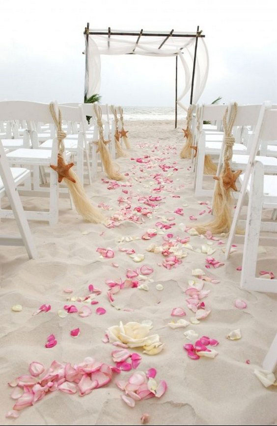 decor-allée-fleurs-plage-rose